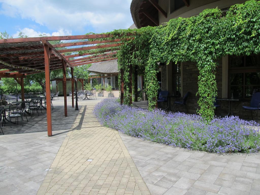 Penzion Eko Park Piestany Exteriör bild