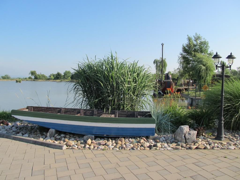 Penzion Eko Park Piestany Exteriör bild