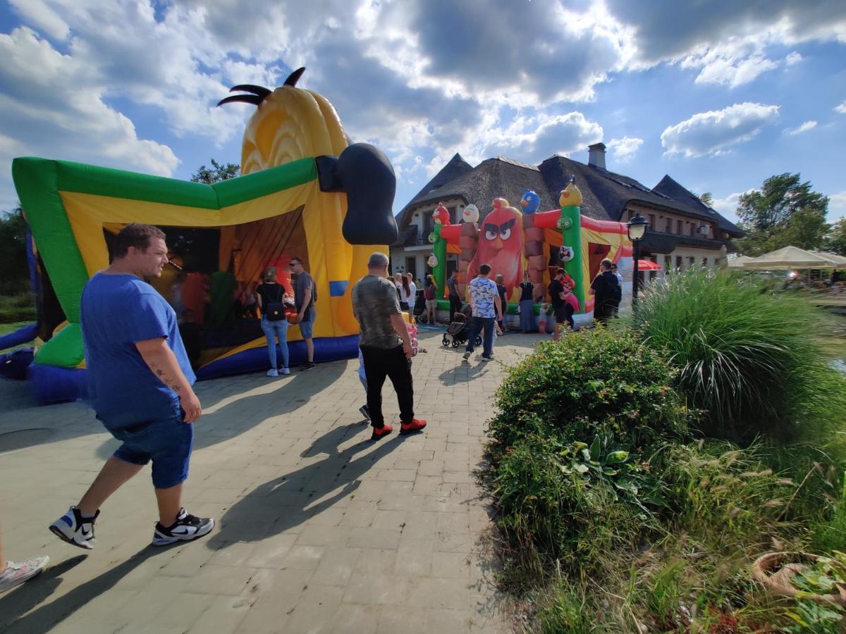 Penzion Eko Park Piestany Exteriör bild